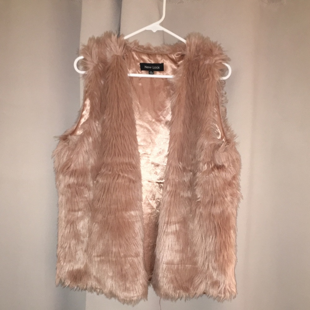 FAUX FUR VEST